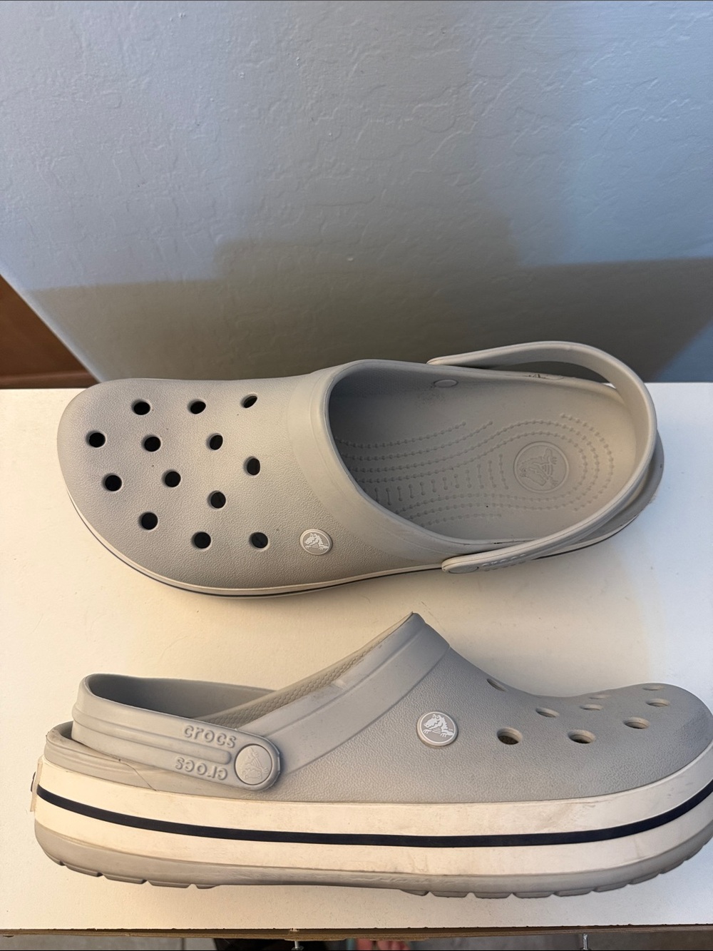 CROCS Men’s Classic Platform Clogs in Light Gray